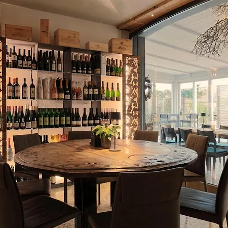 Szálloda Miramonti Enoteca Pove del Grappa