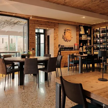Miramonti Enoteca Hotel