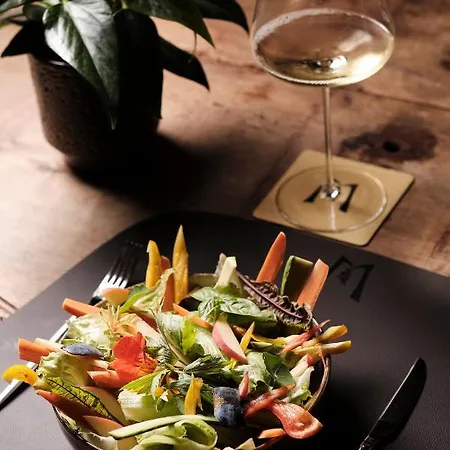 Miramonti Enoteca فندق 3*