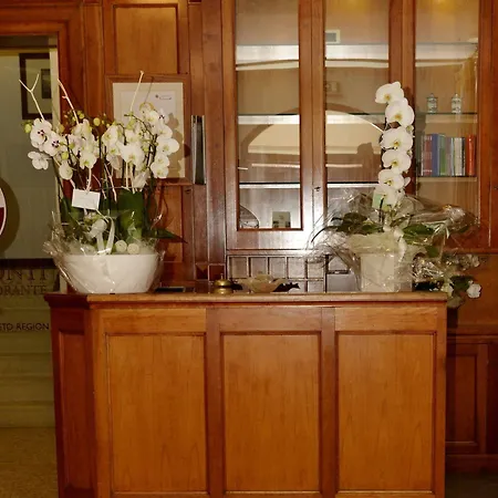 Miramonti Enoteca מלון Pove del Grappa