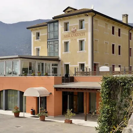 فندق Miramonti Enoteca 3*