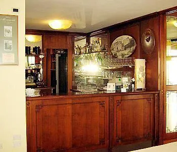 Miramonti Enoteca ホテル 3*