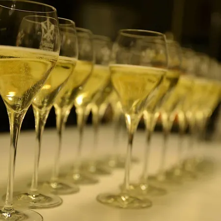 ホテル Miramonti Enoteca 3*